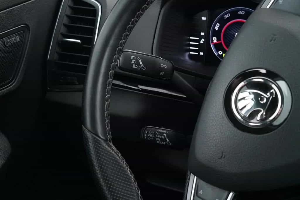 Skoda Karoq SPORTLINE 2.0TSI 4X4 DSG AHK-SCHWENKBARuvm 08/2020-photo-17