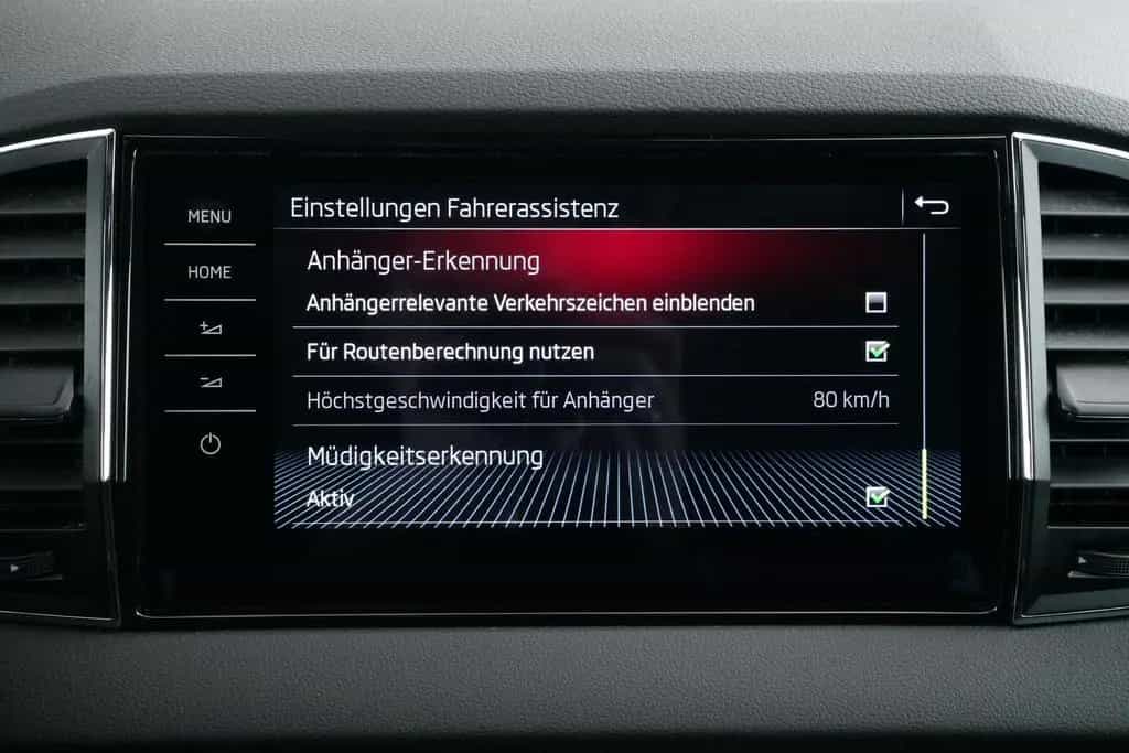 Skoda Karoq SPORTLINE 2.0TSI 4X4 DSG AHK-SCHWENKBARuvm 08/2020-photo-27