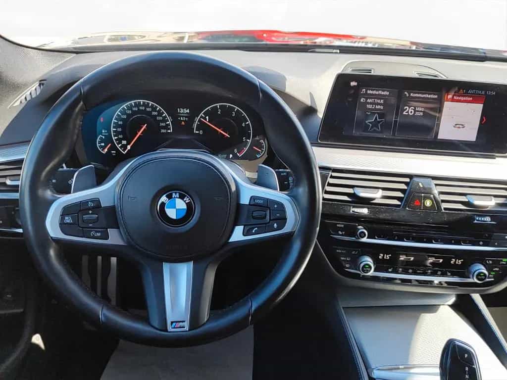 BMW 520 d M Sport **AHK**KAMERA**HiFi** 08/2019-photo-10