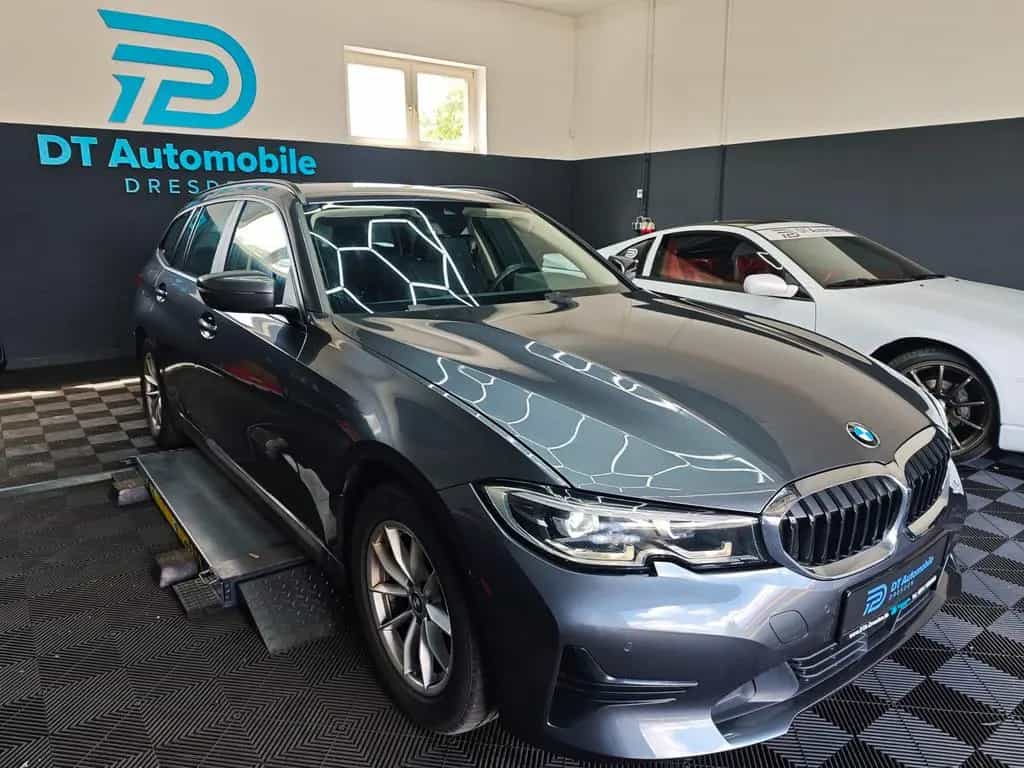 BMW 320 3er - 320 d Advantage*LED*NAVI*KAMERA*LIV... 02/2021-photo-1