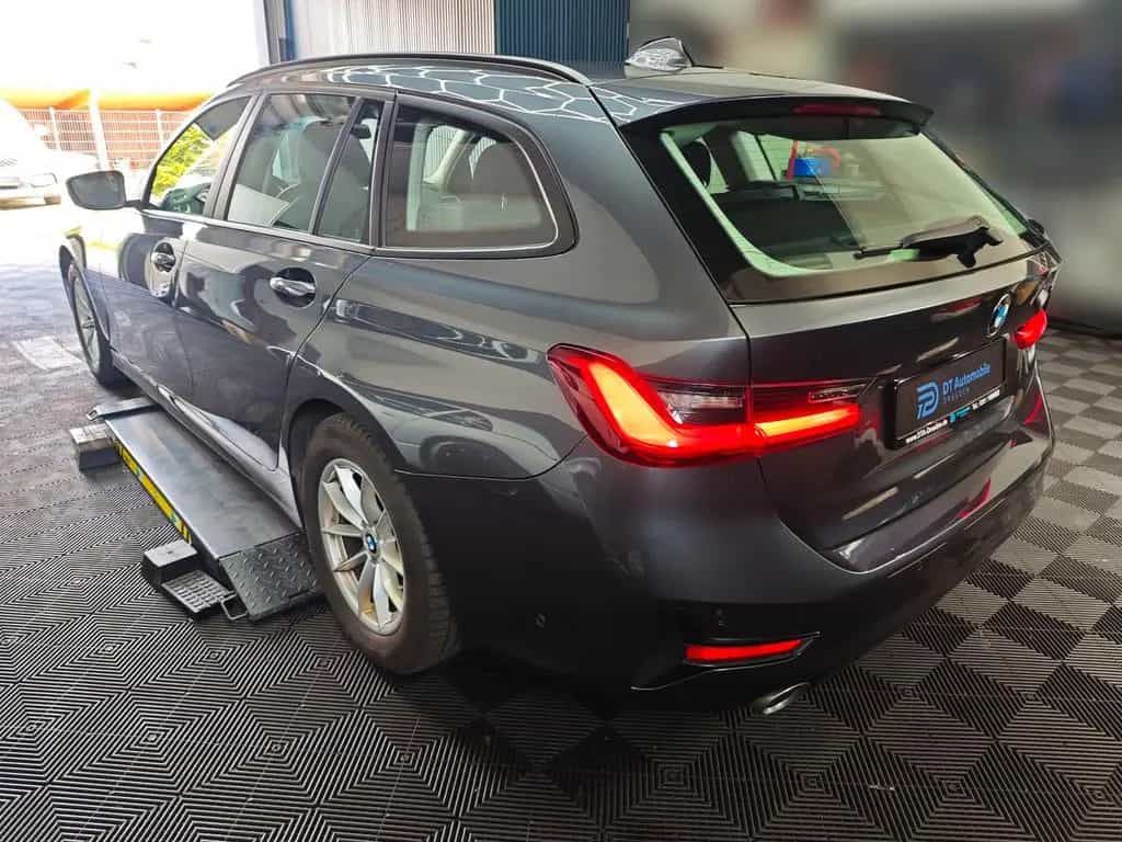 BMW 320 3er - 320 d Advantage*LED*NAVI*KAMERA*LIV... 02/2021-photo-4