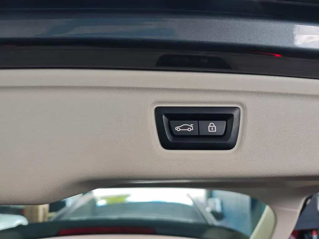 BMW 320 3er - 320 d Advantage*LED*NAVI*KAMERA*LIV... 02/2021-photo-6