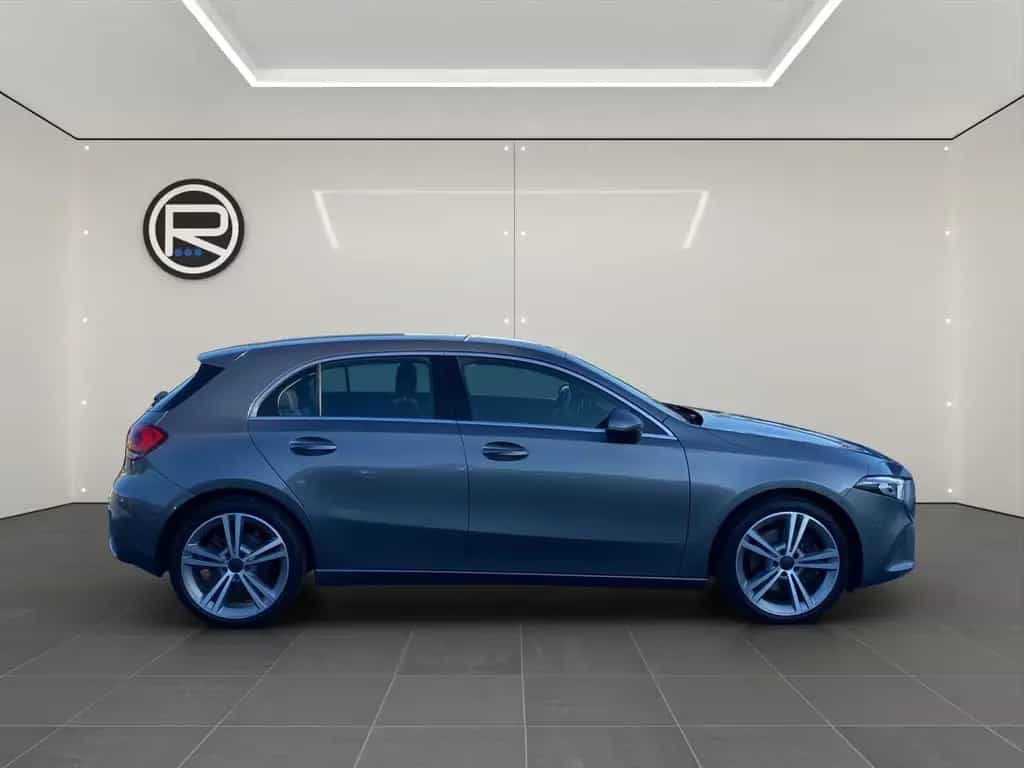 Mercedes-Benz A 250 Progressive *PDC SHZ* 10/2018-photo-3