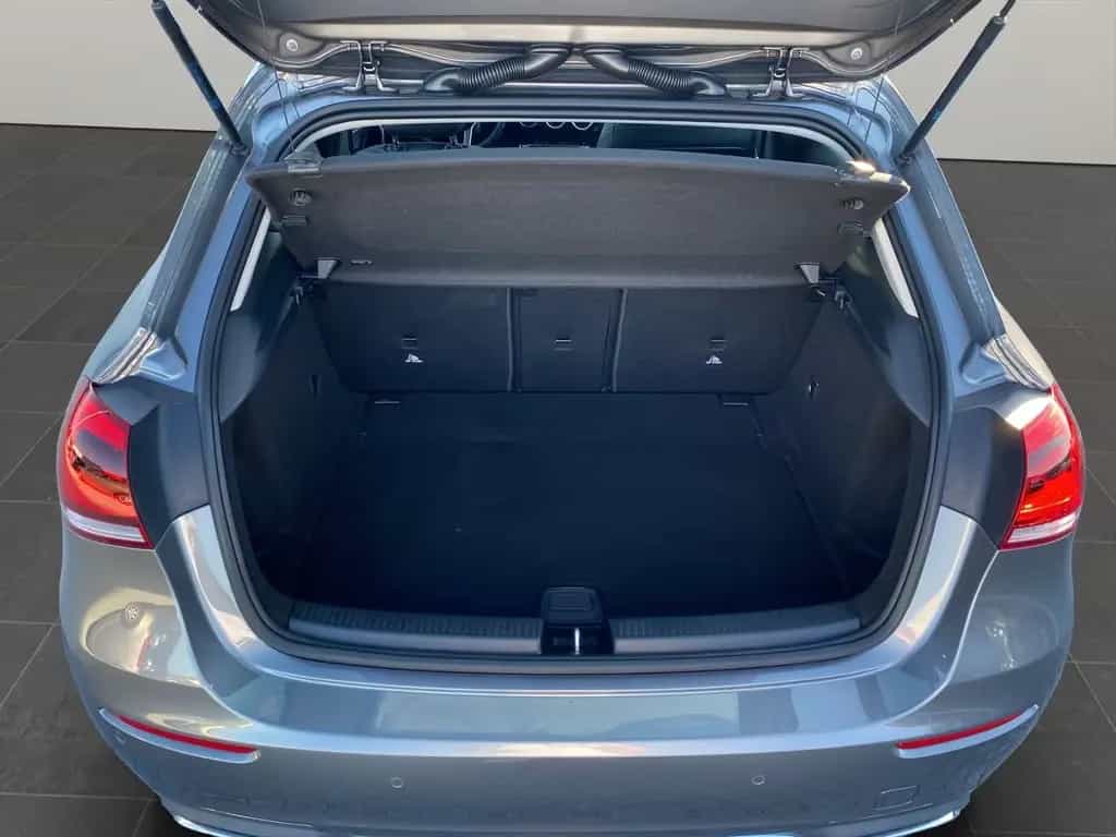 Mercedes-Benz A 250 Progressive *PDC SHZ* 10/2018-photo-8