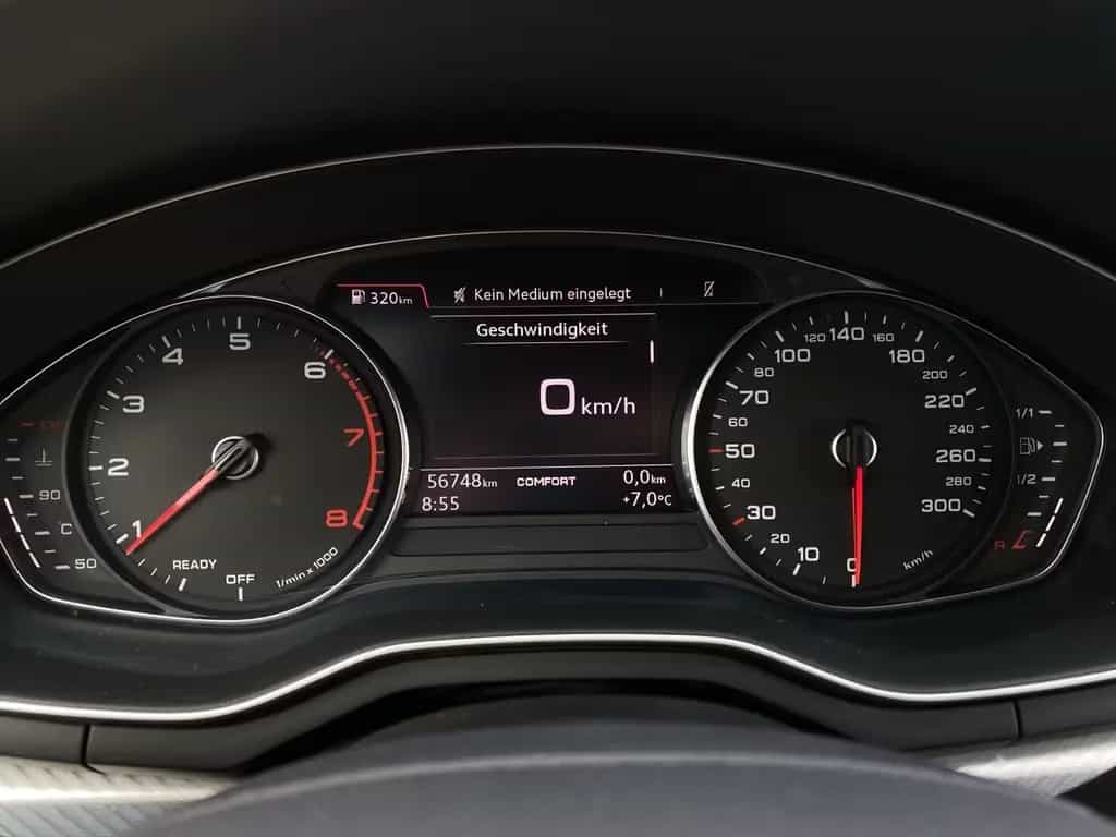 Audi A4 2.0 TFSI design ultra *AHK KAMERA SHZ* 04/2018-photo-12