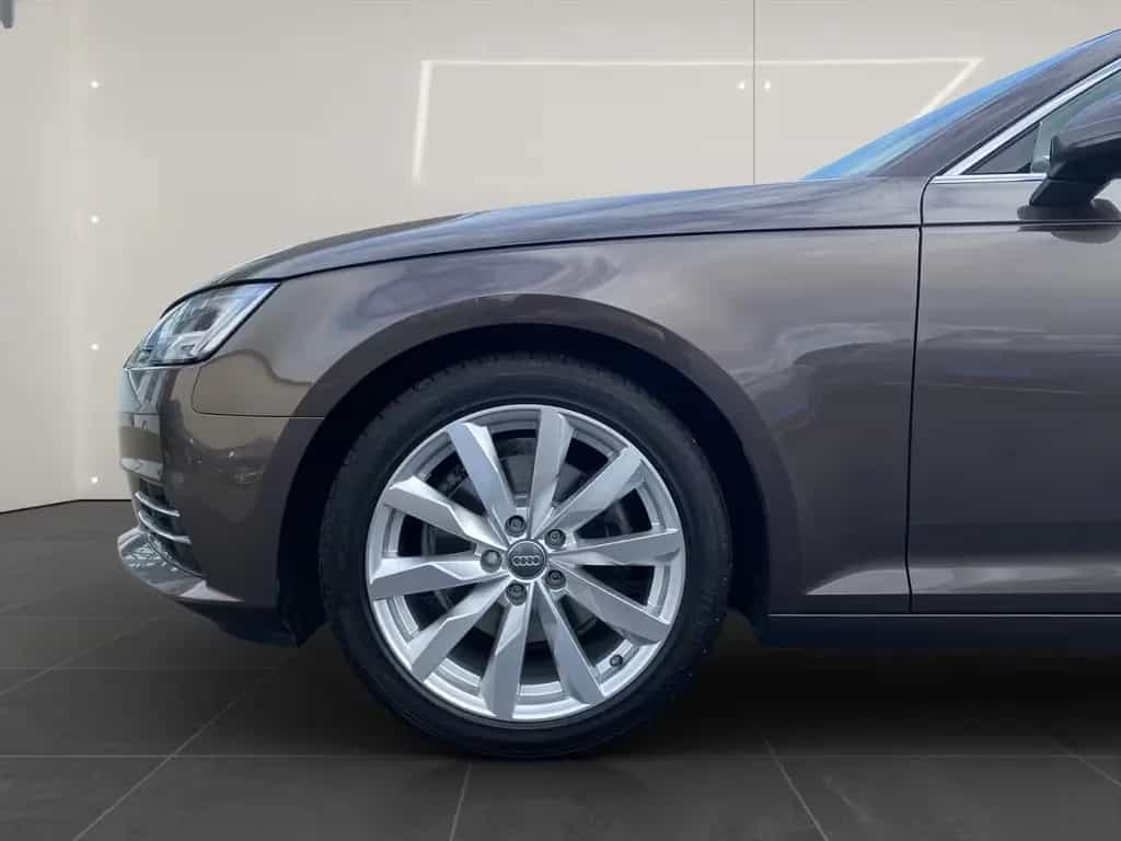 Audi A4 2.0 TFSI design ultra *AHK KAMERA SHZ* 04/2018-photo-15