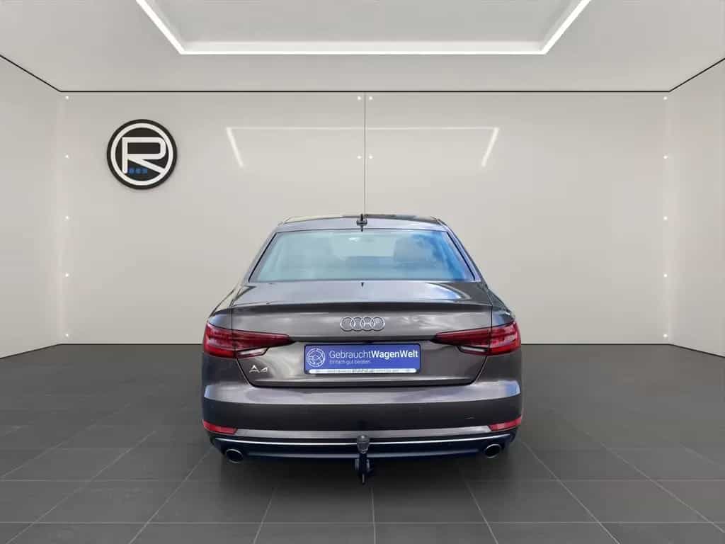 Audi A4 2.0 TFSI design ultra *AHK KAMERA SHZ* 04/2018-photo-7