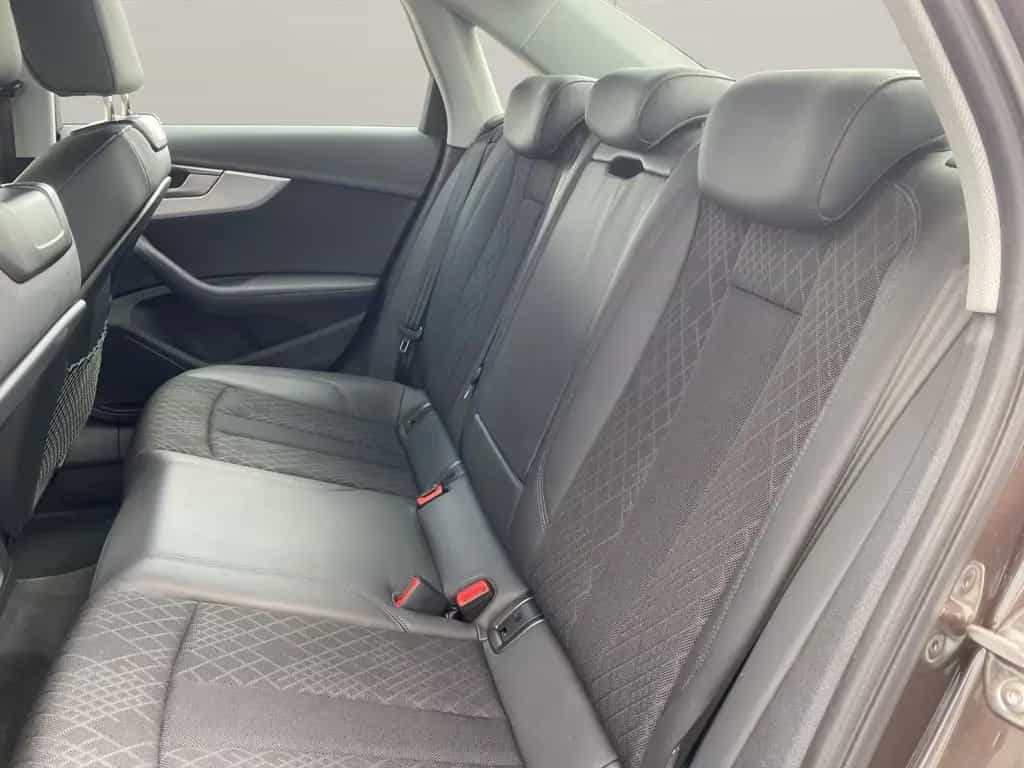 Audi A4 2.0 TFSI design ultra *AHK KAMERA SHZ* 04/2018-photo-9