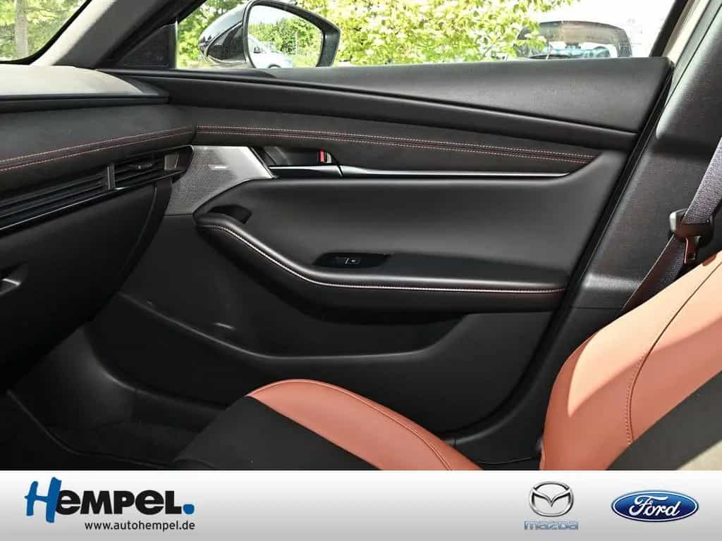 Mazda 3 5-trg. 2.0 Nagisa KAMERA BOSE NAVI ACC HUD LED 05/2024-photo-11