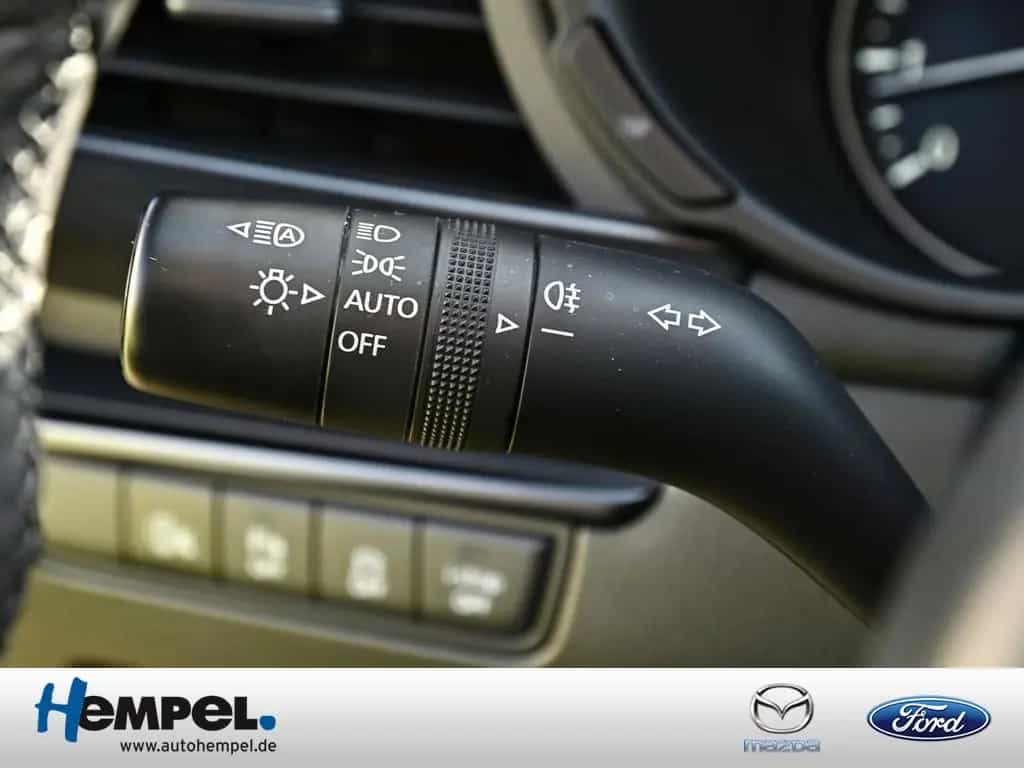 Mazda 3 5-trg. 2.0 Nagisa KAMERA BOSE NAVI ACC HUD LED 05/2024-photo-17