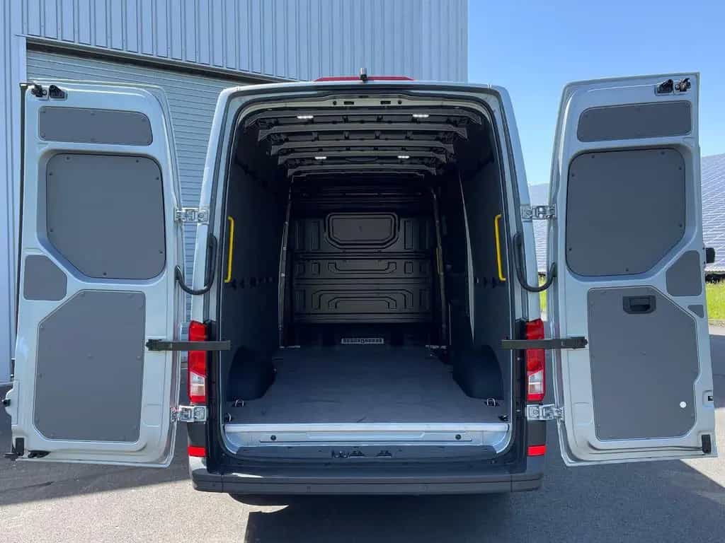 MAN TGE 3.180 L3H3 Kasten 4x4 NAVI LENKRADHZ DAB 09/2025-photo-10