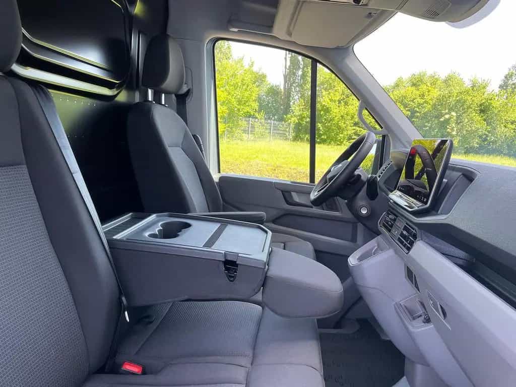 MAN TGE 3.180 L3H3 Kasten 4x4 NAVI LENKRADHZ DAB 09/2025-photo-23