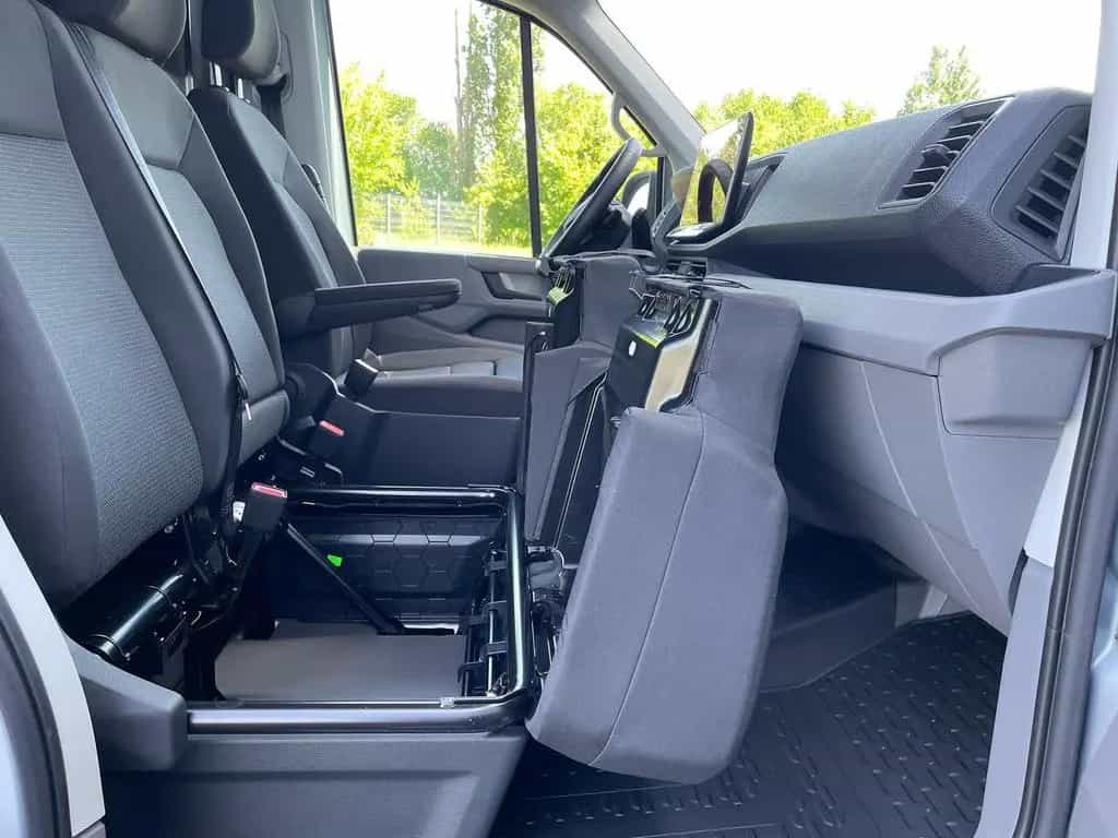 MAN TGE 3.180 L3H3 Kasten 4x4 NAVI LENKRADHZ DAB 09/2025-photo-24