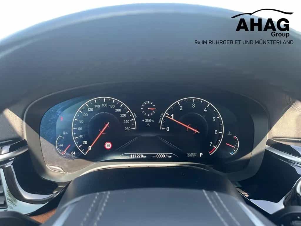 BMW 530 i xDrive *nur für Händler oder Export* 11/2018-photo-10