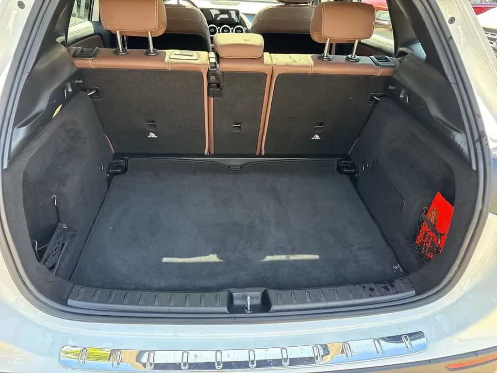 Mercedes-Benz GLA 200 8Fach PANO AHK ACC 03/2021-photo-15