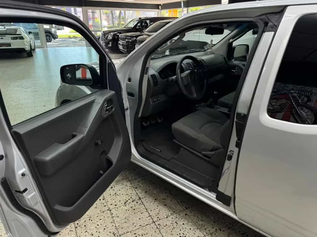 Nissan Navara Frontier 2.4 / Hardtop / Klima / LPG / 06/2005-photo-17