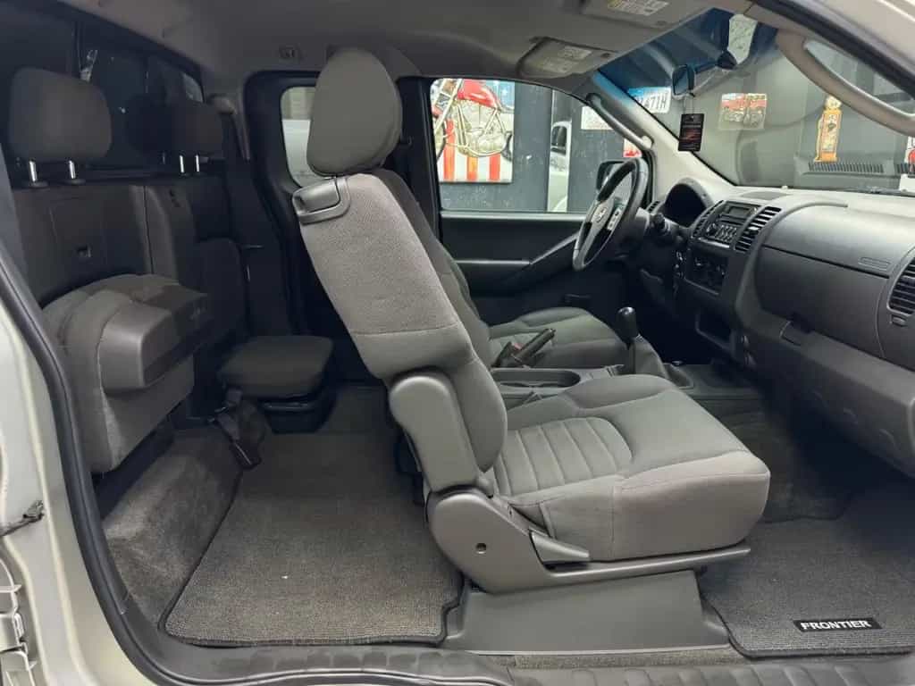 Nissan Navara Frontier 2.4 / Hardtop / Klima / LPG / 06/2005-photo-26