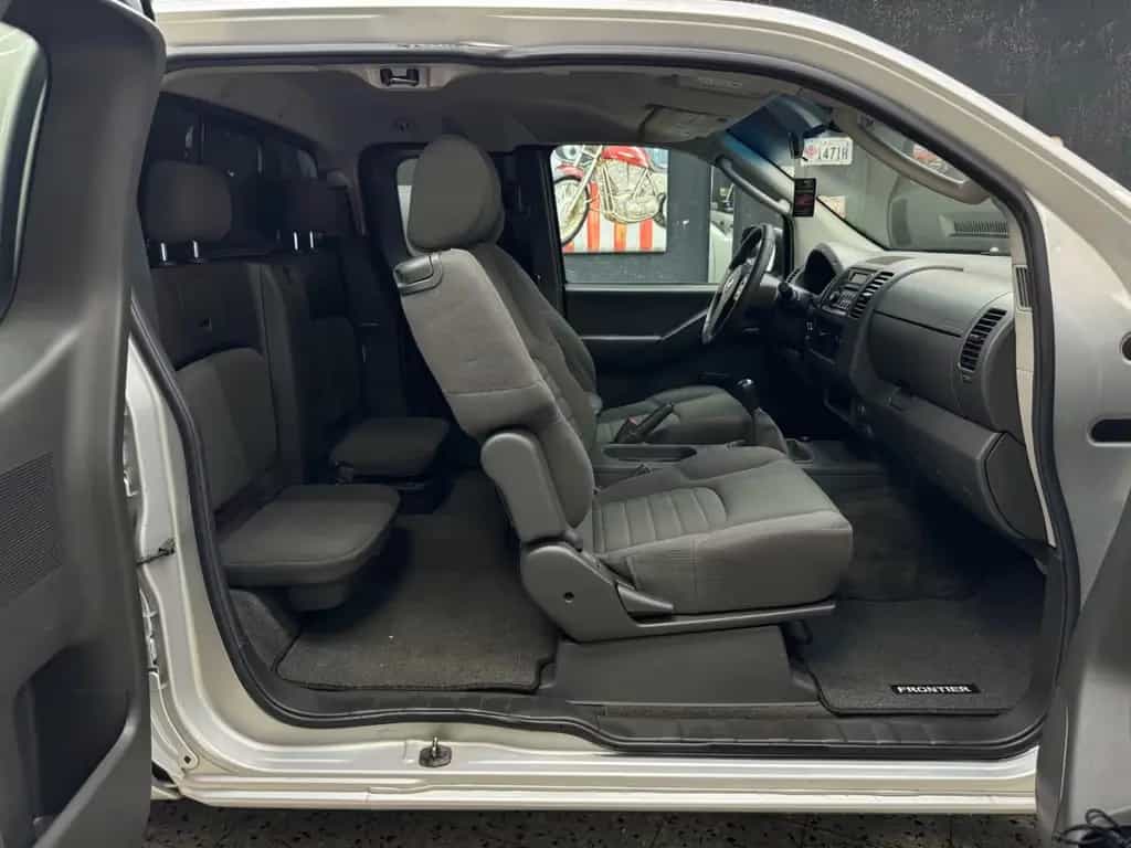 Nissan Navara Frontier 2.4 / Hardtop / Klima / LPG / 06/2005-photo-28