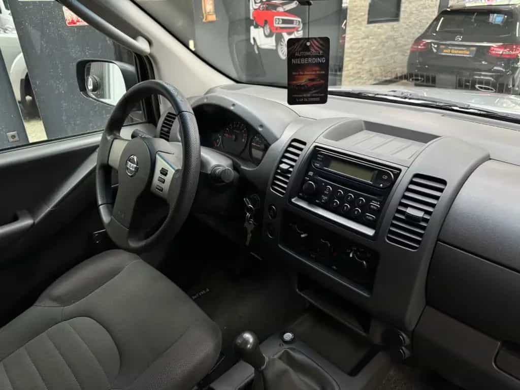 Nissan Navara Frontier 2.4 / Hardtop / Klima / LPG / 06/2005-photo-30