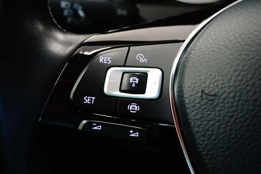 Volkswagen Golf VII Lim. Join R-Line*NAVI*ACC*LED 10/2018-photo-29