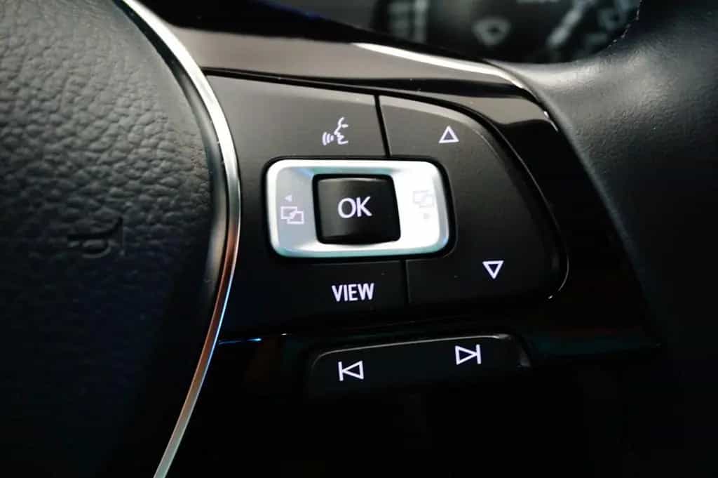 Volkswagen Golf VII Lim. Join R-Line*NAVI*ACC*LED 10/2018-photo-30