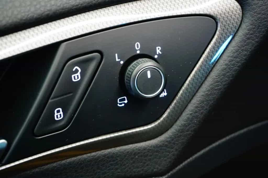 Volkswagen Golf VII Lim. Join R-Line*NAVI*ACC*LED 10/2018-photo-31