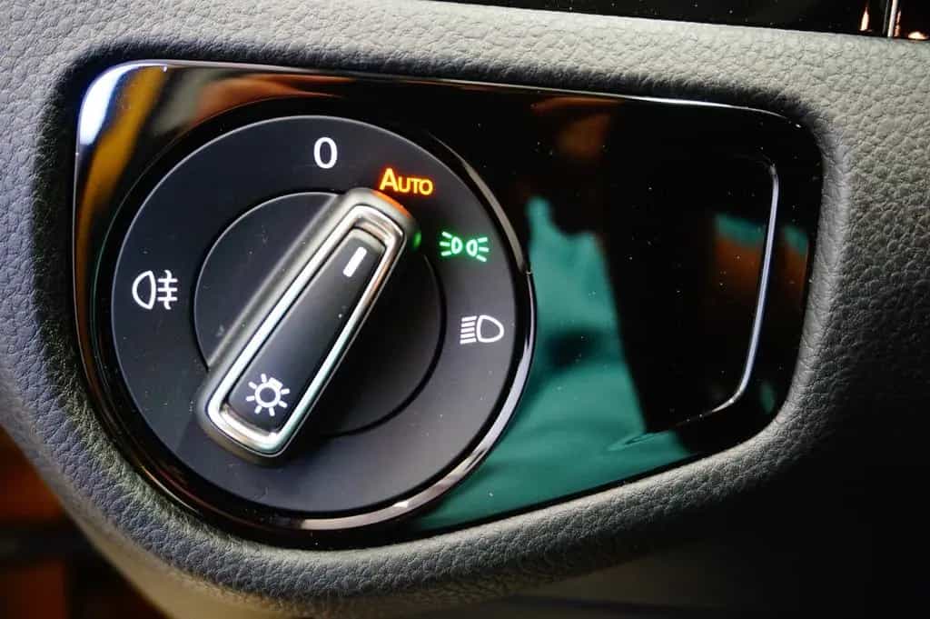 Volkswagen Golf VII Lim. Join R-Line*NAVI*ACC*LED 10/2018-photo-32