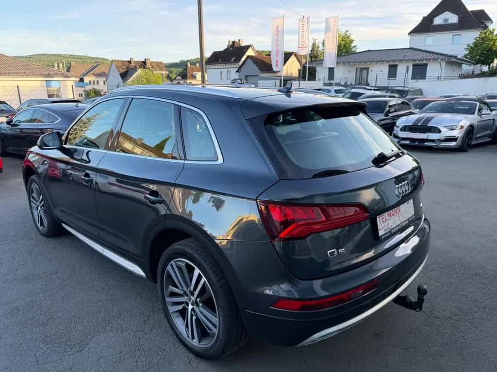 Audi Q5 40 TDI quattro sport/S-Line/Totwinkel/AHK/Kam 01/2019-photo-3