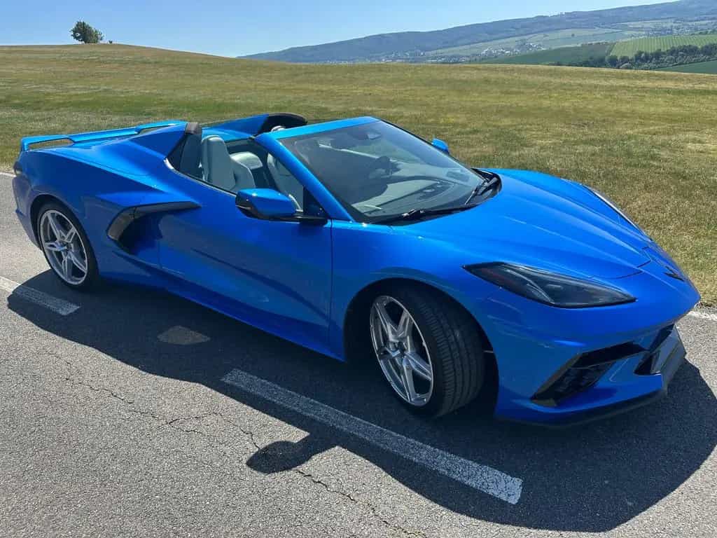 Corvette C8 Stingray Z51 pack,BOSE,SKYCOOL GRAY leather 06/2024-photo-2