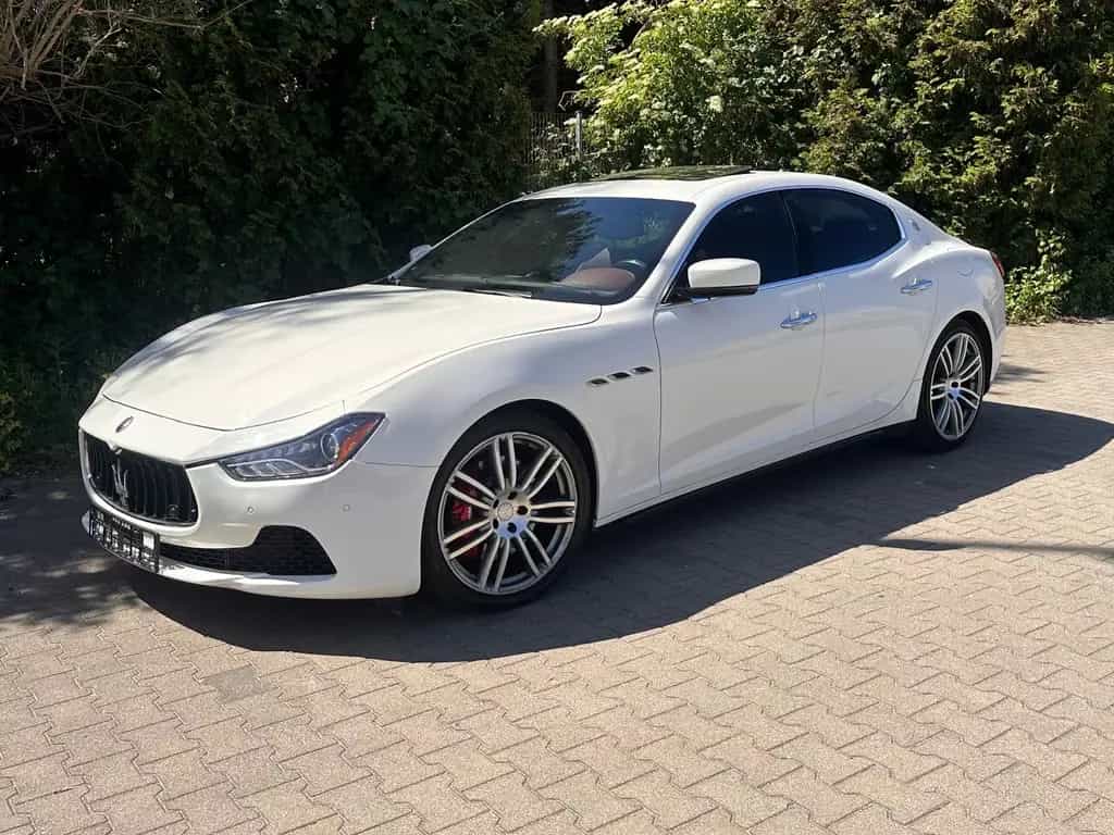 Maserati Ghibli 3.0 V6 S Q4 Automatik Mega Voll 09/2014-photo-2