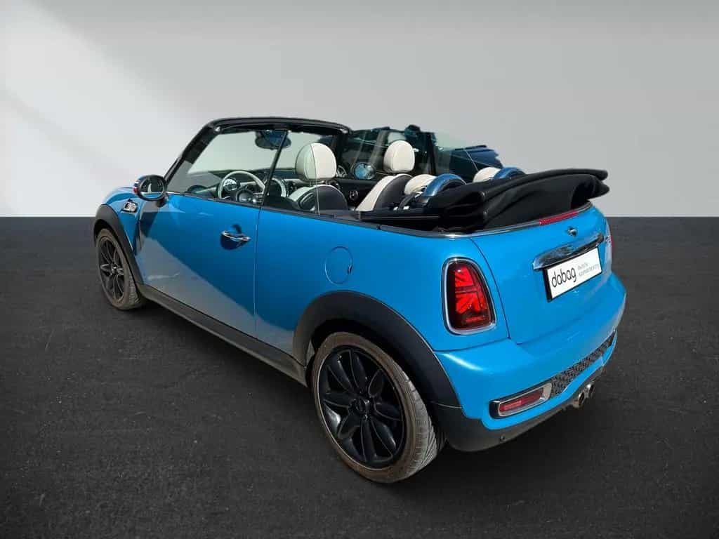 MINI Cooper S Cabrio 02/2014-photo-12