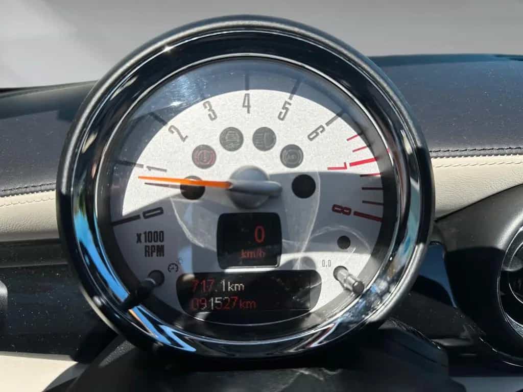 MINI Cooper S Cabrio 02/2014-photo-17
