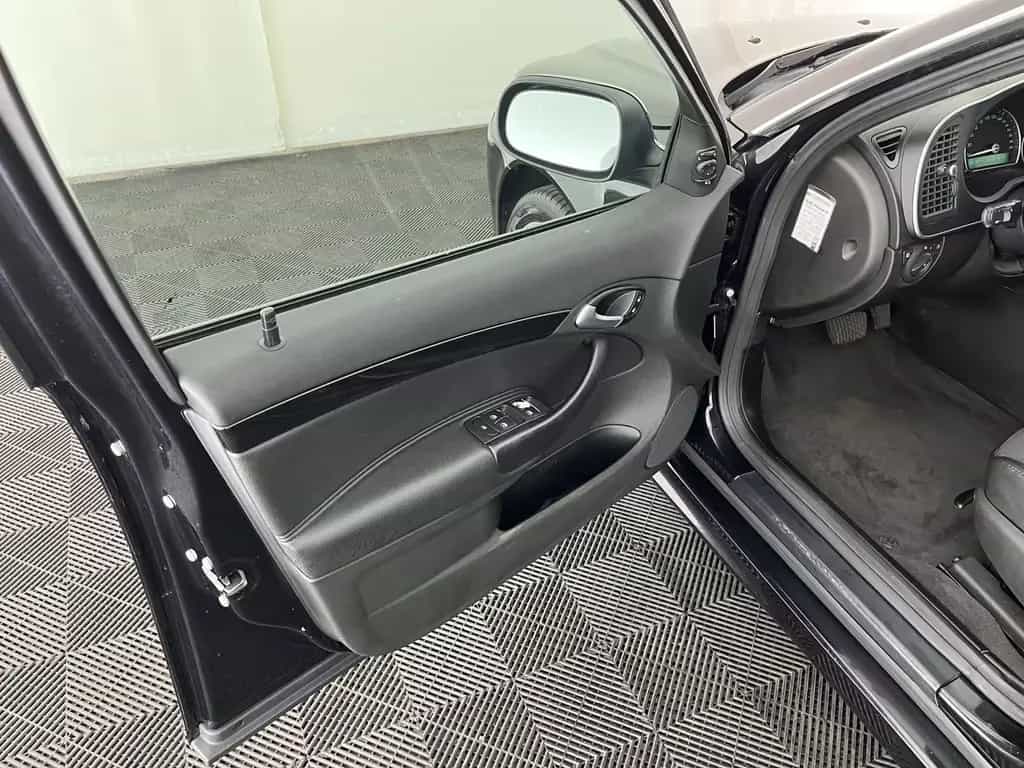 Saab 9-3 Sport Estate 1.8t Vector Aut. *LEATHER-FABRI 04/2010-photo-21