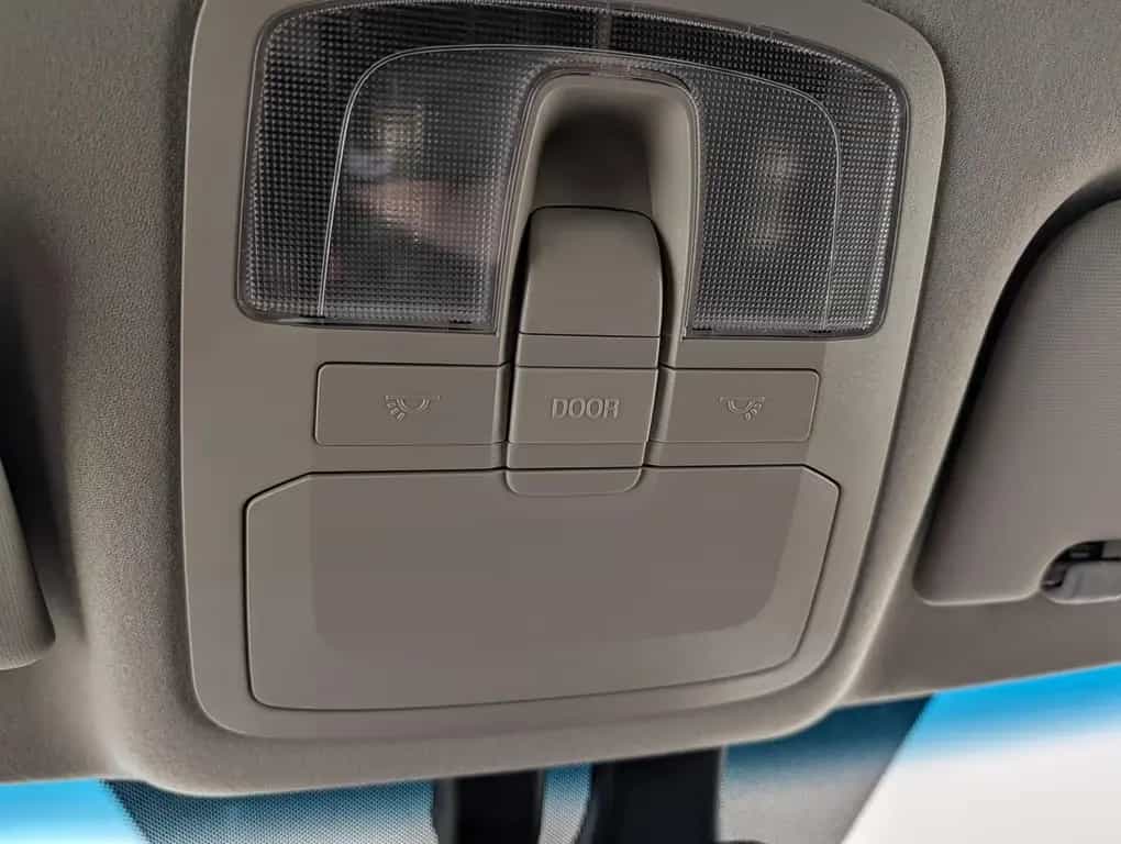 Ssangyong Tivoli 1.5 T-GDi 120kW Blackline AT LED|Navi|SHZ 05/2025-photo-22