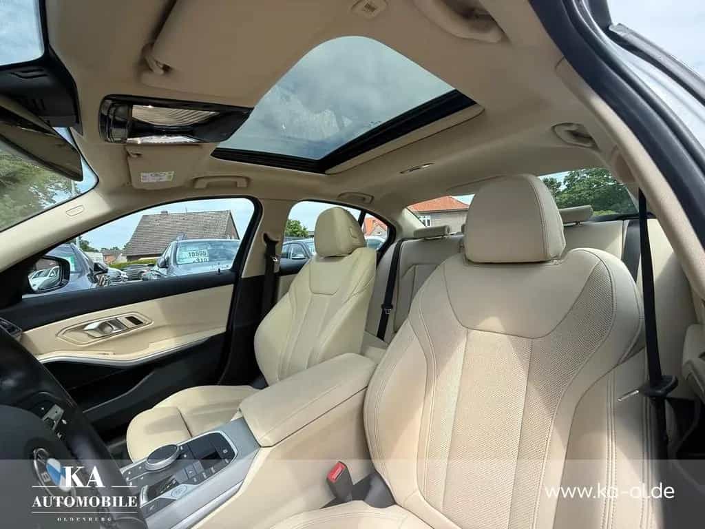 BMW 320 3er - 320 d AHK Schiebedach Kamera 18" Stop&Go 10/2022-photo-18