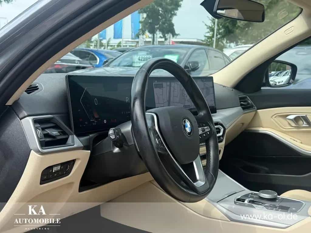 BMW 320 3er - 320 d AHK Schiebedach Kamera 18" Stop&Go 10/2022-photo-6