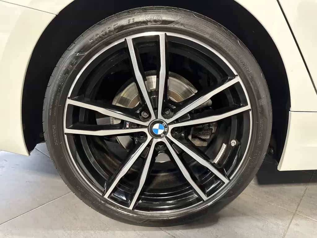 BMW 320 d Touring xDrive M-Sport NAV+LASER+H&K+PANORA 05/2022-photo-2
