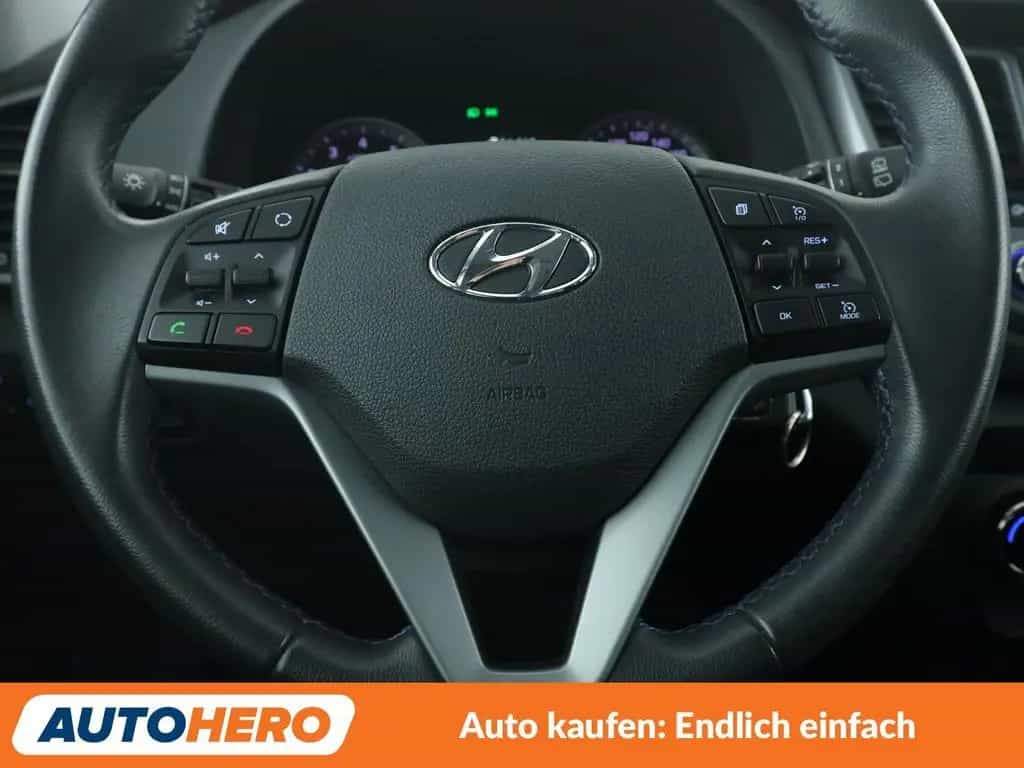 Hyundai TUCSON 1.6 Trend blue 2WD*NAVI*TEMPO*CAM*PDC*SHZ 12/2017-photo-18