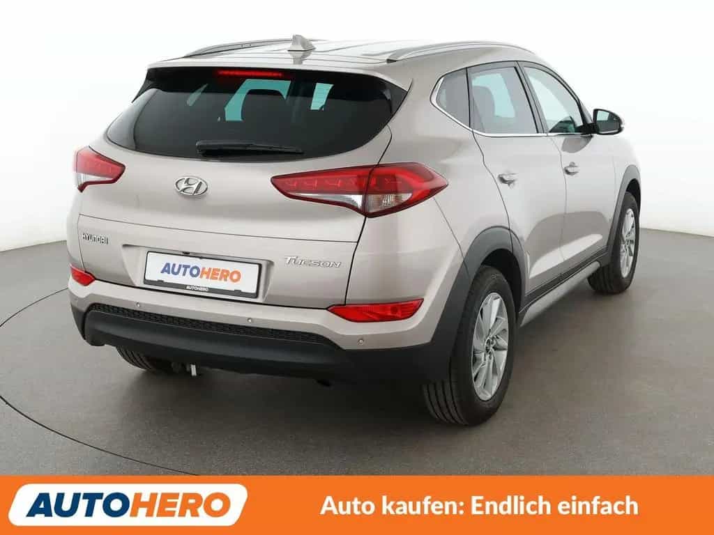 Hyundai TUCSON 1.6 Trend blue 2WD*NAVI*TEMPO*CAM*PDC*SHZ 12/2017-photo-5
