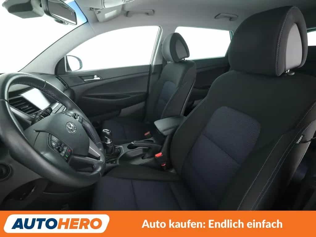 Hyundai TUCSON 1.6 Trend blue 2WD*NAVI*TEMPO*CAM*PDC*SHZ 12/2017-photo-9