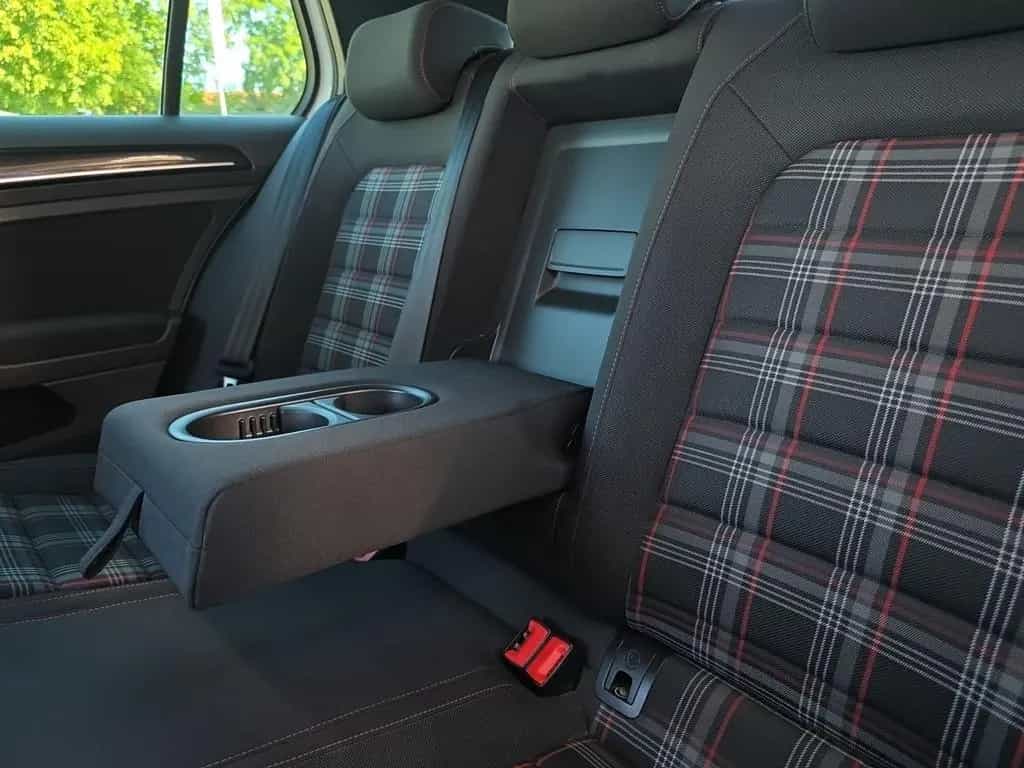 Volkswagen Golf VII 2.0 GTI Navi Xenon Sitzheizung Dynaudio 08/2015-photo-16