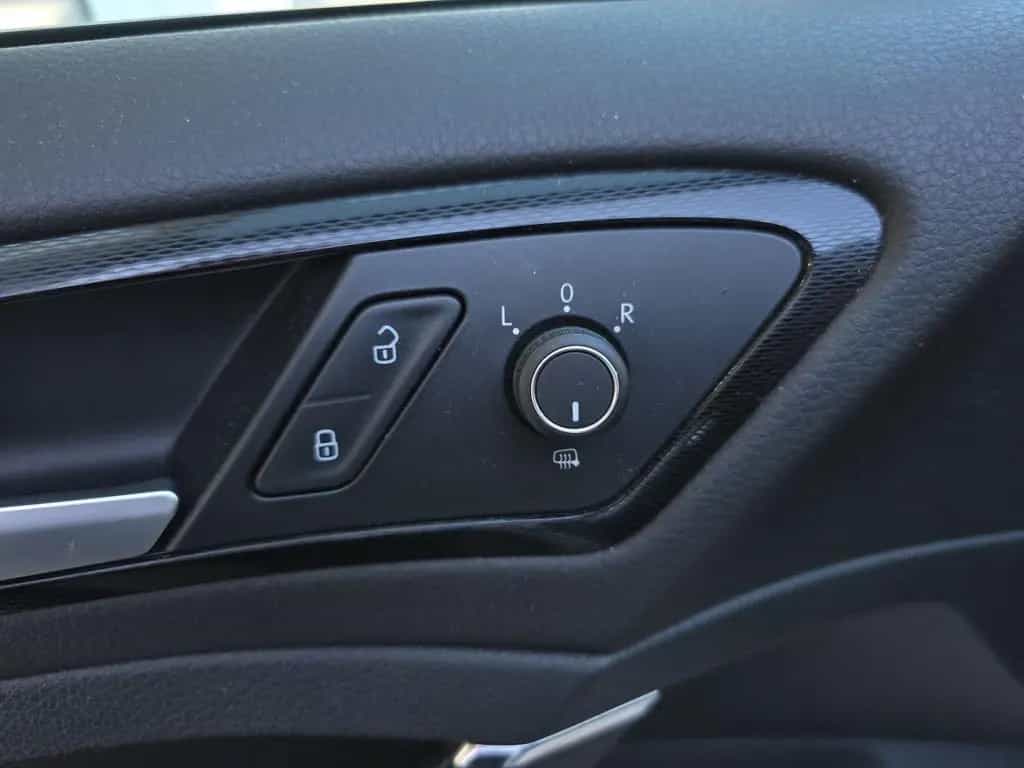 Volkswagen Golf VII 2.0 GTI Navi Xenon Sitzheizung Dynaudio 08/2015-photo-18
