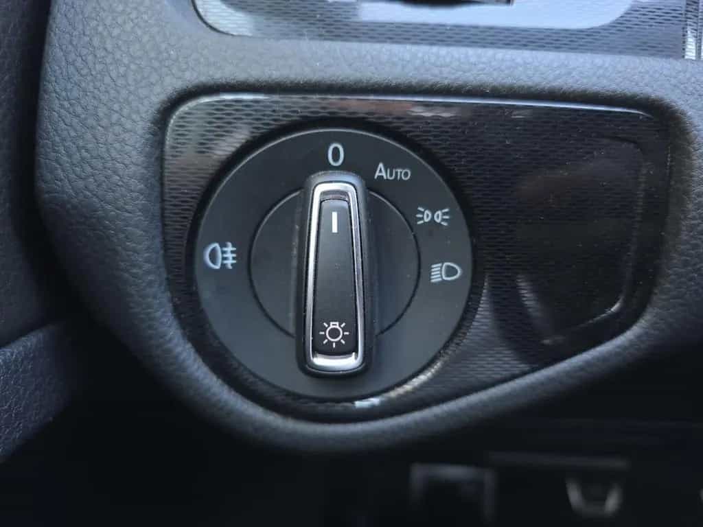Volkswagen Golf VII 2.0 GTI Navi Xenon Sitzheizung Dynaudio 08/2015-photo-19