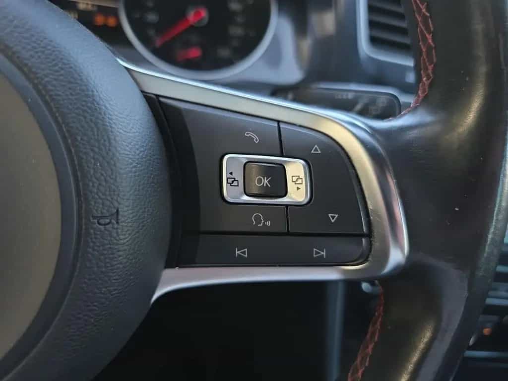 Volkswagen Golf VII 2.0 GTI Navi Xenon Sitzheizung Dynaudio 08/2015-photo-22