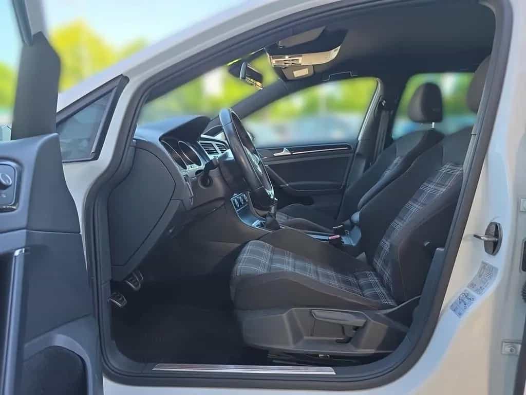 Volkswagen Golf VII 2.0 GTI Navi Xenon Sitzheizung Dynaudio 08/2015-photo-9