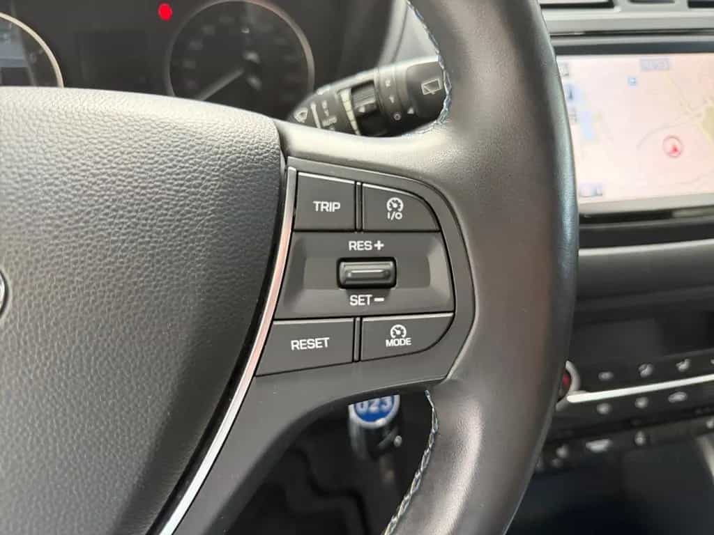 Hyundai i20 PASSION BLUE KLIMA+NAVI+KAMERA+ALLWETTER+ALU 03/2017-photo-15