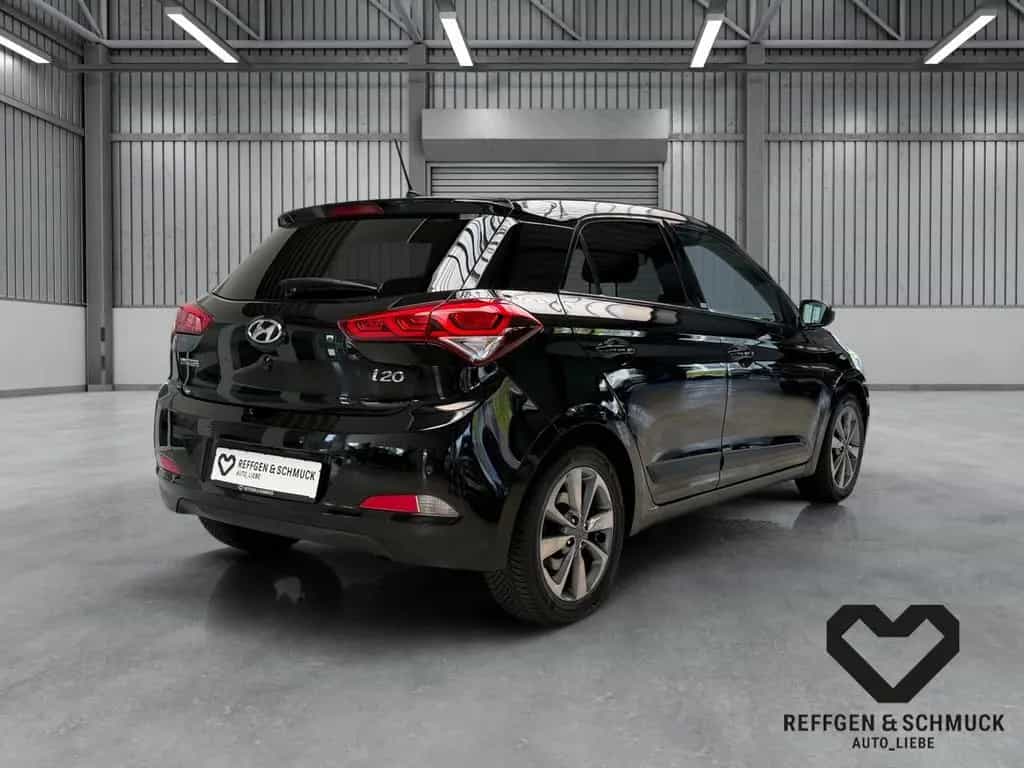 Hyundai i20 PASSION BLUE KLIMA+NAVI+KAMERA+ALLWETTER+ALU 03/2017-photo-8