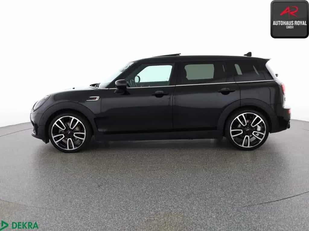 MINI Cooper S Clubman COOPER_S_CLUBMAN JCW TRIM PANO,HUD,KAMERA 10/2023-photo-1