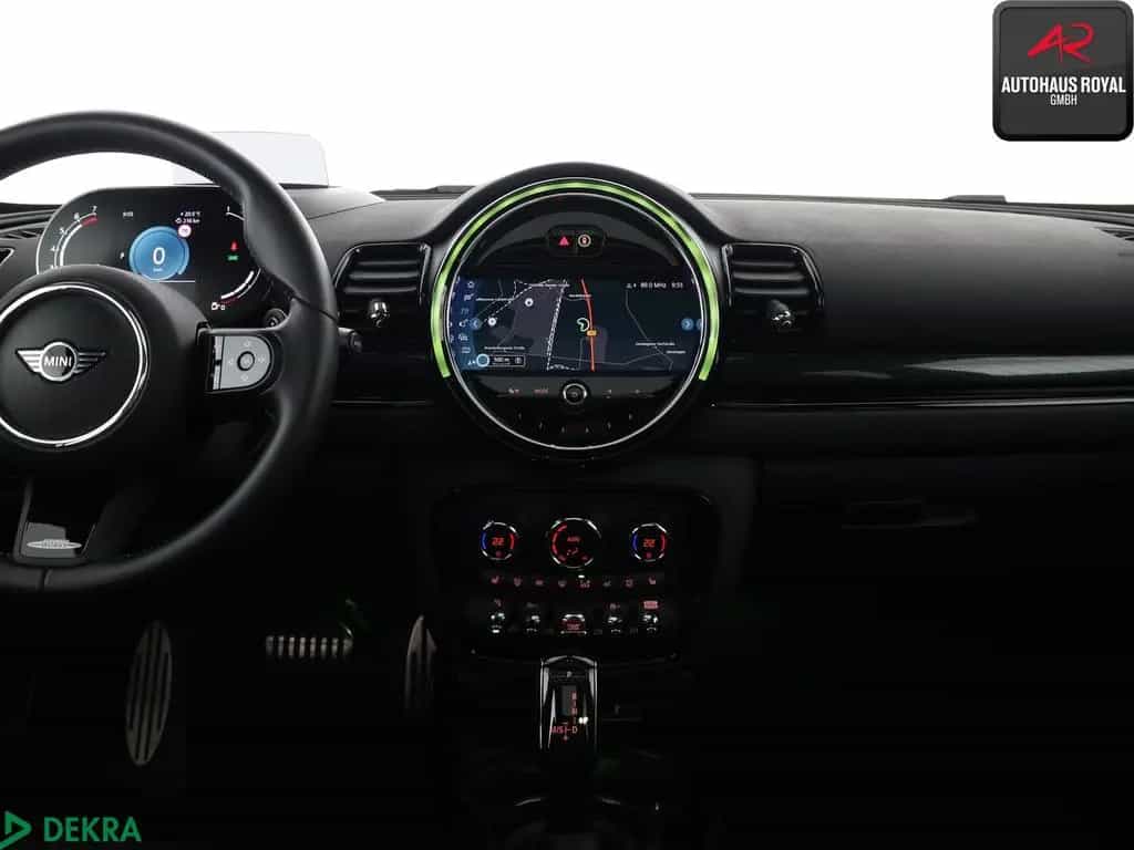 MINI Cooper S Clubman COOPER_S_CLUBMAN JCW TRIM PANO,HUD,KAMERA 10/2023-photo-8