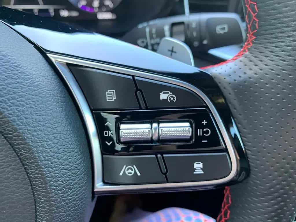 Kia cee'd / Ceed cee'd GT 1.6 T-GDI JBL SOUNDSYSTEM+KAMERA+NAVI 11/2022-photo-43